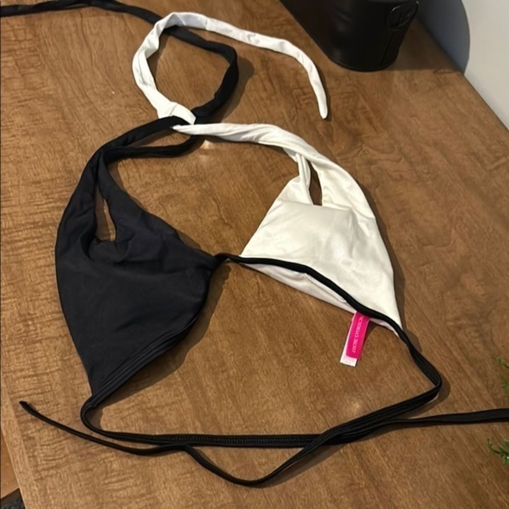 Victoria's Secret White and Black Bikini Top   E